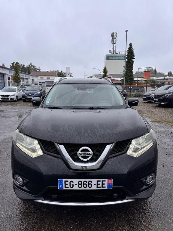 Schwarz Gebraucht 2016 Nissan X-Trail Tekna SUV | 10.900 € (Guter Preis) - Bild 1/4