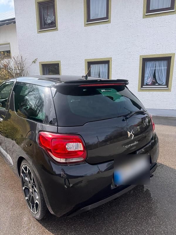 Gebraucht Citroën DS3 156 PS (114 kW) 2012 Schwarz Kleinwagen