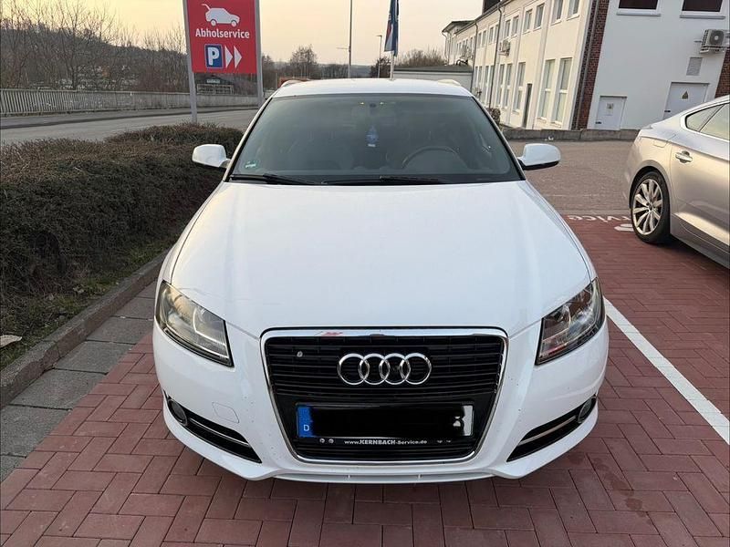 Gebraucht Audi A3 S-Line 105 PS (77 kW) 2010 Silber Kleinwagen