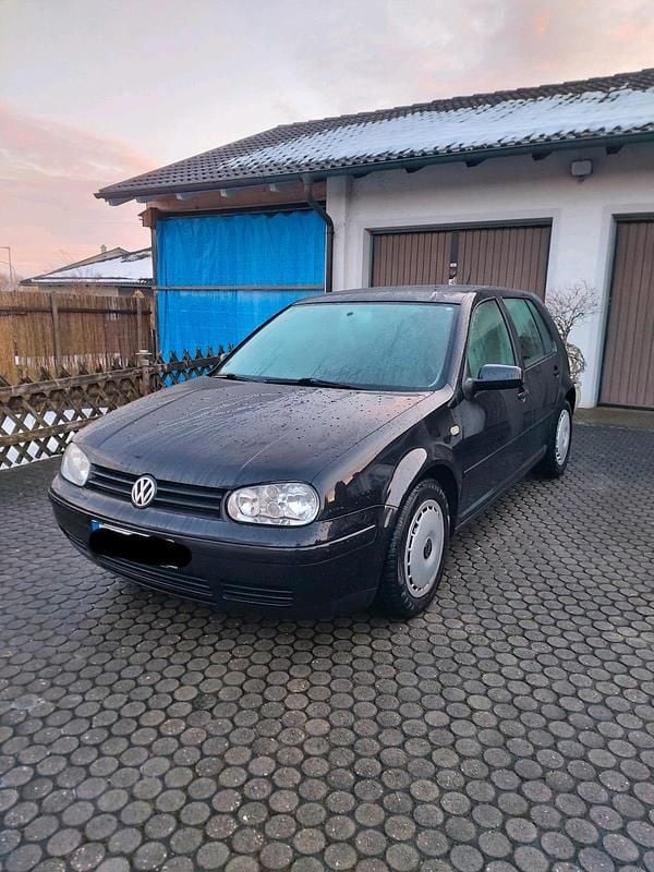 Gebraucht VW Golf IV 115 PS (84 kW) 2000 Schwarz Kleinwagen
