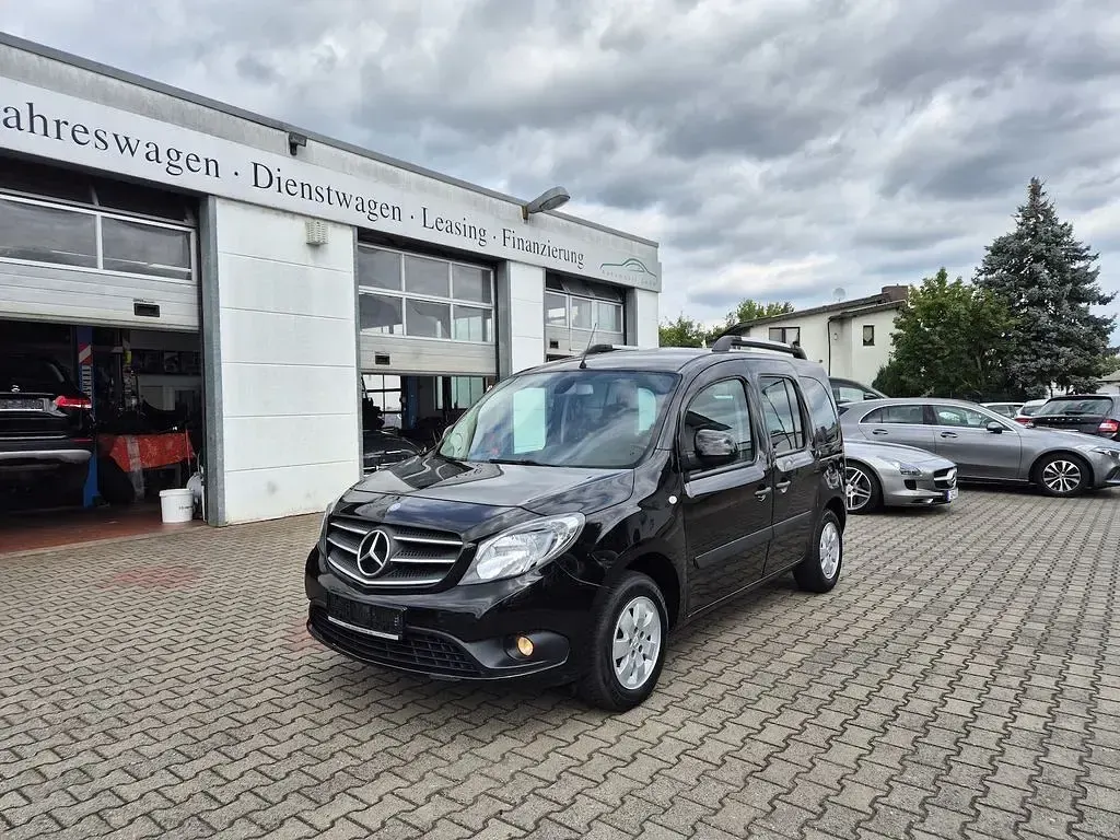 Gebraucht Mercedes Citan 111 Edition 116 PS (85 kW) 2019 Dravitschwarz Van / Kleinbus