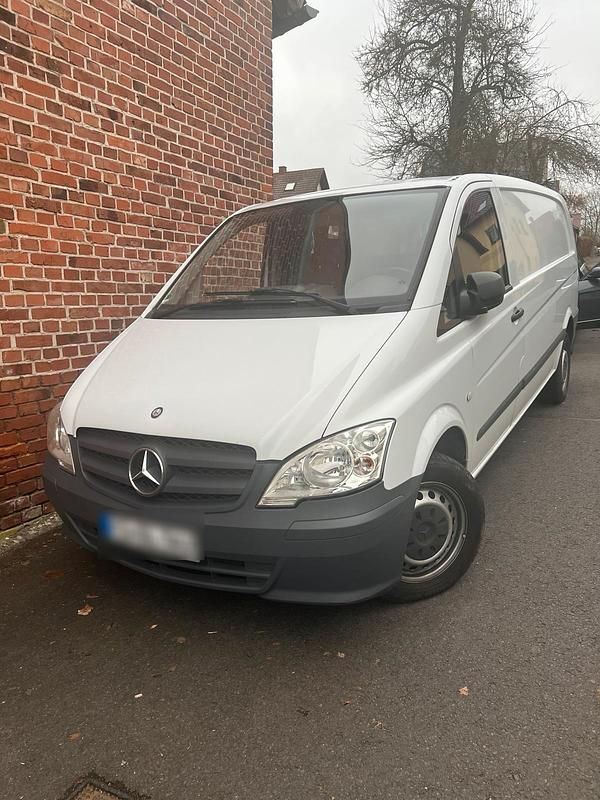 Weiß Gebraucht 2013 Mercedes Vito Van | 7.300 € - Bild 1/4