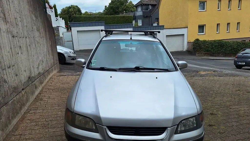 Gebraucht Mitsubishi Space Star 98 PS (72 kW) 2003 Silber Van / Kleinbus
