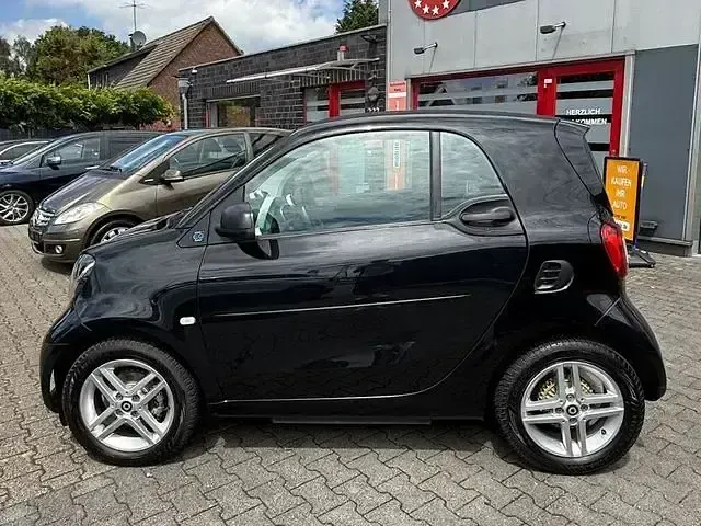 Gebraucht Smart ForTwo Electric Drive 60 kW (82 PS) 2020 Schwarz Coupé