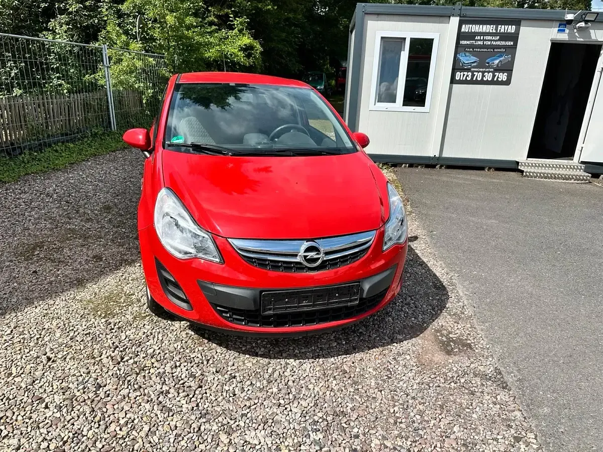 Gebraucht Opel Corsa 70 PS (51 kW) 2013 Rot Kleinwagen