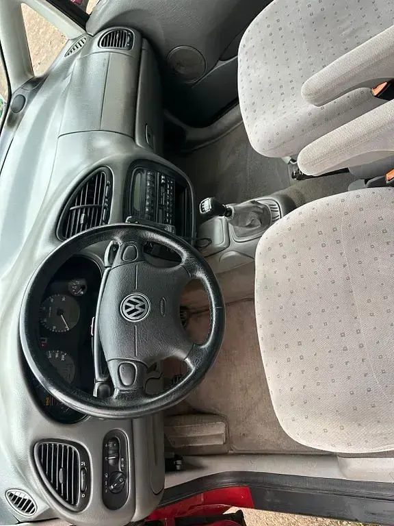 Gebraucht VW Sharan Basis 90 PS (66 kW) 2000 Rot Van / Kleinbus