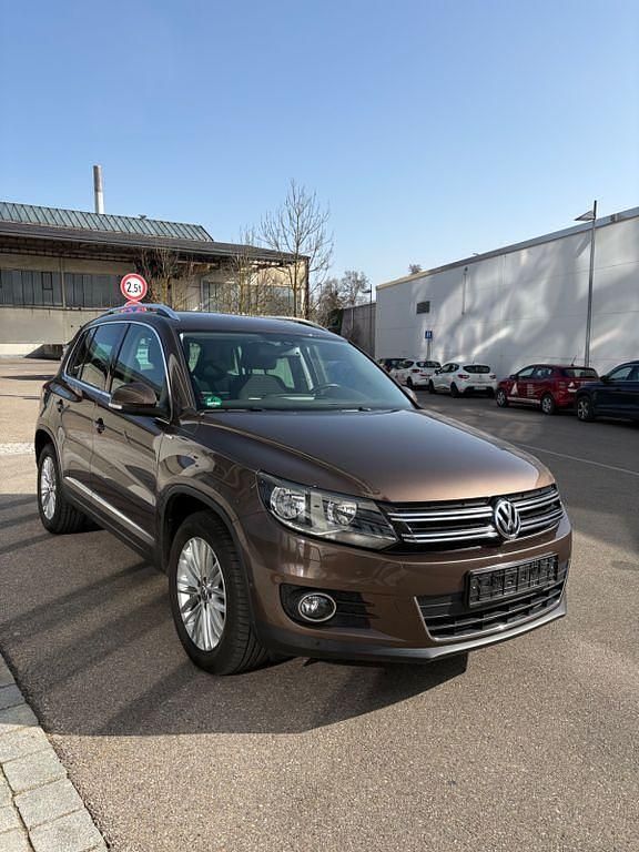 Gebraucht VW Tiguan Cup 160 PS (117 kW) 2014 Braun SUV