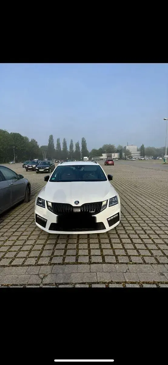 Gebraucht Skoda Octavia RS 184 PS (135 kW) 2020 Weiß Kombi