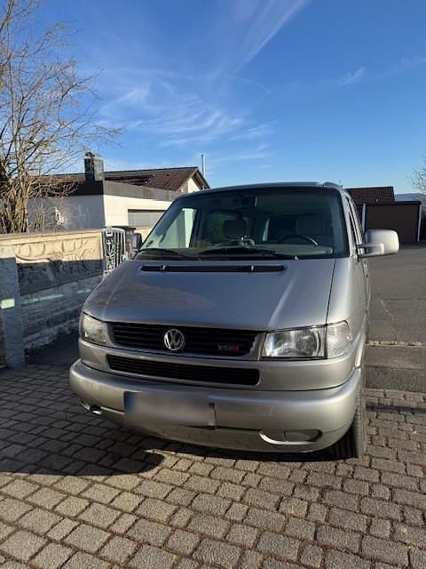 Second-hand VW Multivan 180 CP (132 kW) 2004 Argintiu Monovolum