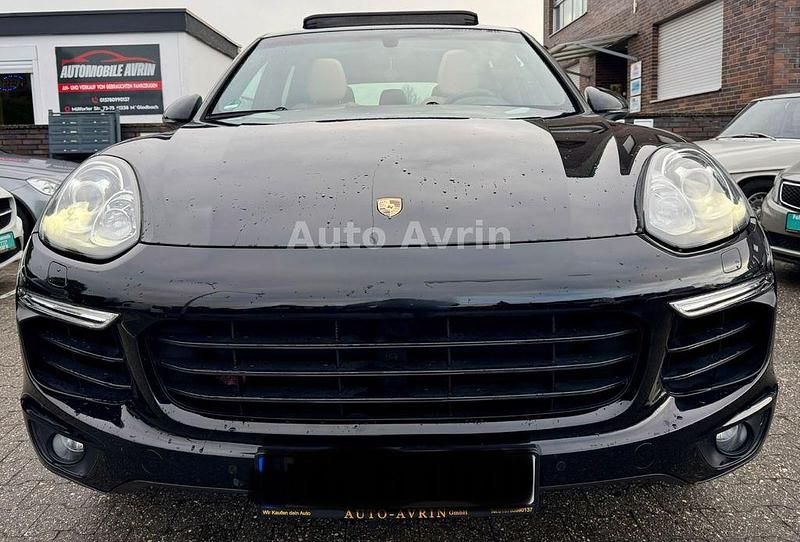 Second-hand Porsche Cayenne 262 CP (192 kW) 2015 Negru SUV