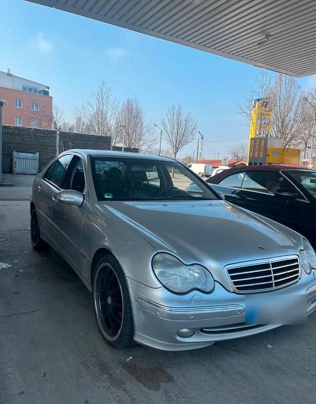 Gebraucht Mercedes C320 220 PS (161 kW) 2002 Grau Limousine