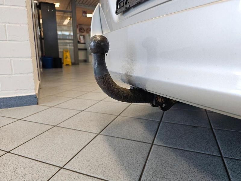 Gebraucht Opel Astra 125 PS (91 kW) 2005 Silbermet. Kombi