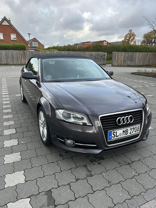 Violet Gebraucht 2012 Audi A3 Cabriolet Design Cabrio | 10.300 € (Teuer) - Bild 1/4
