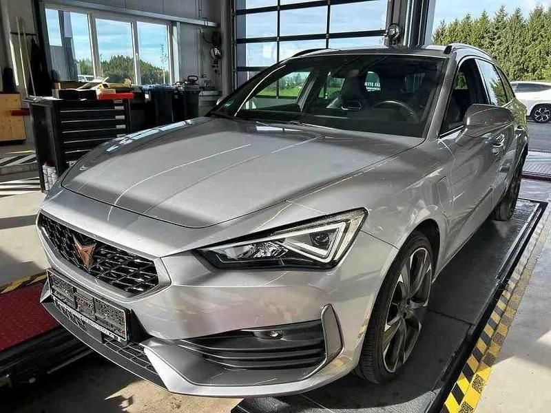 Silber Gebraucht 2021 Cupra Leon Limousine | 20.990 € (Fairer Preis) - Bild 1/4