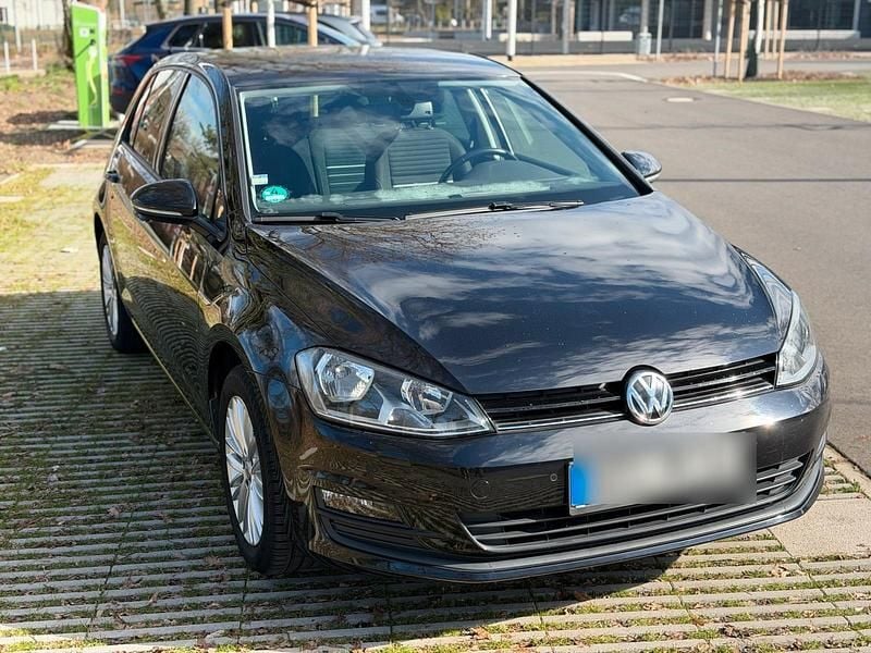 Gebraucht VW Golf VII Cup 85 PS (62 kW) 2015 Schwarz Kleinwagen