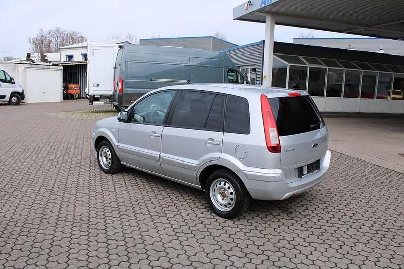 Gebraucht Ford Fusion Style 68 PS (50 kW) 2010 Silber Kleinwagen