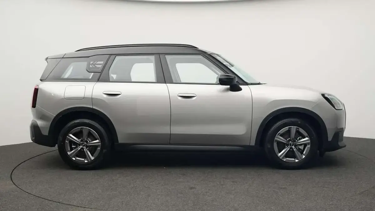Gebraucht Mini Countryman Classic 163 PS (119 kW) 2025 Grau SUV