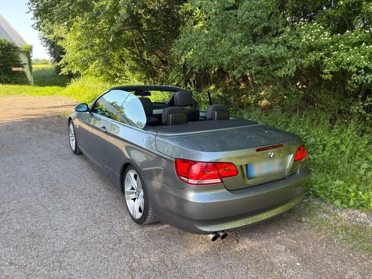 Gebraucht BMW 325 Cabriolet Performance 218 PS (160 kW) 2007 Grau Cabrio