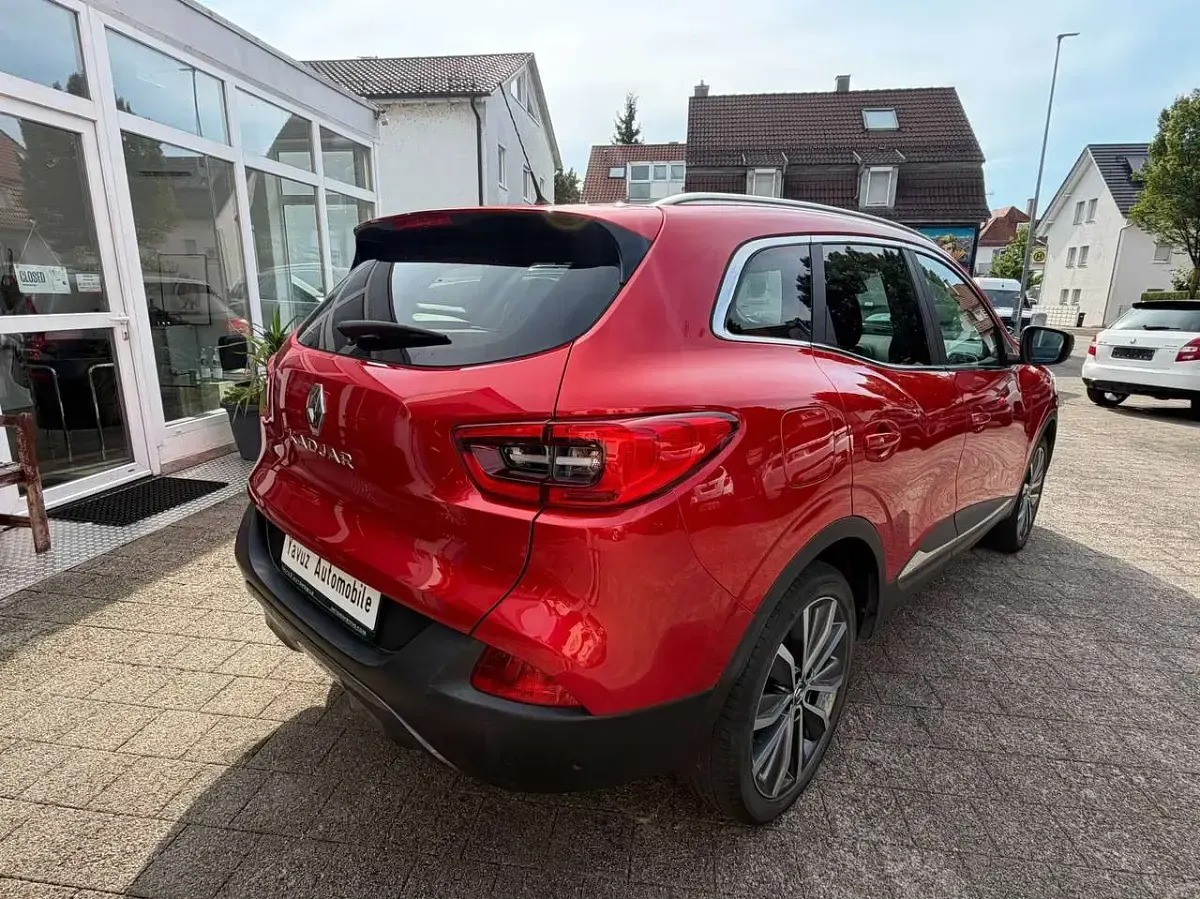 Gebraucht Renault Kadjar Bose Edition 131 PS (96 kW) 2016 Feuerrot SUV