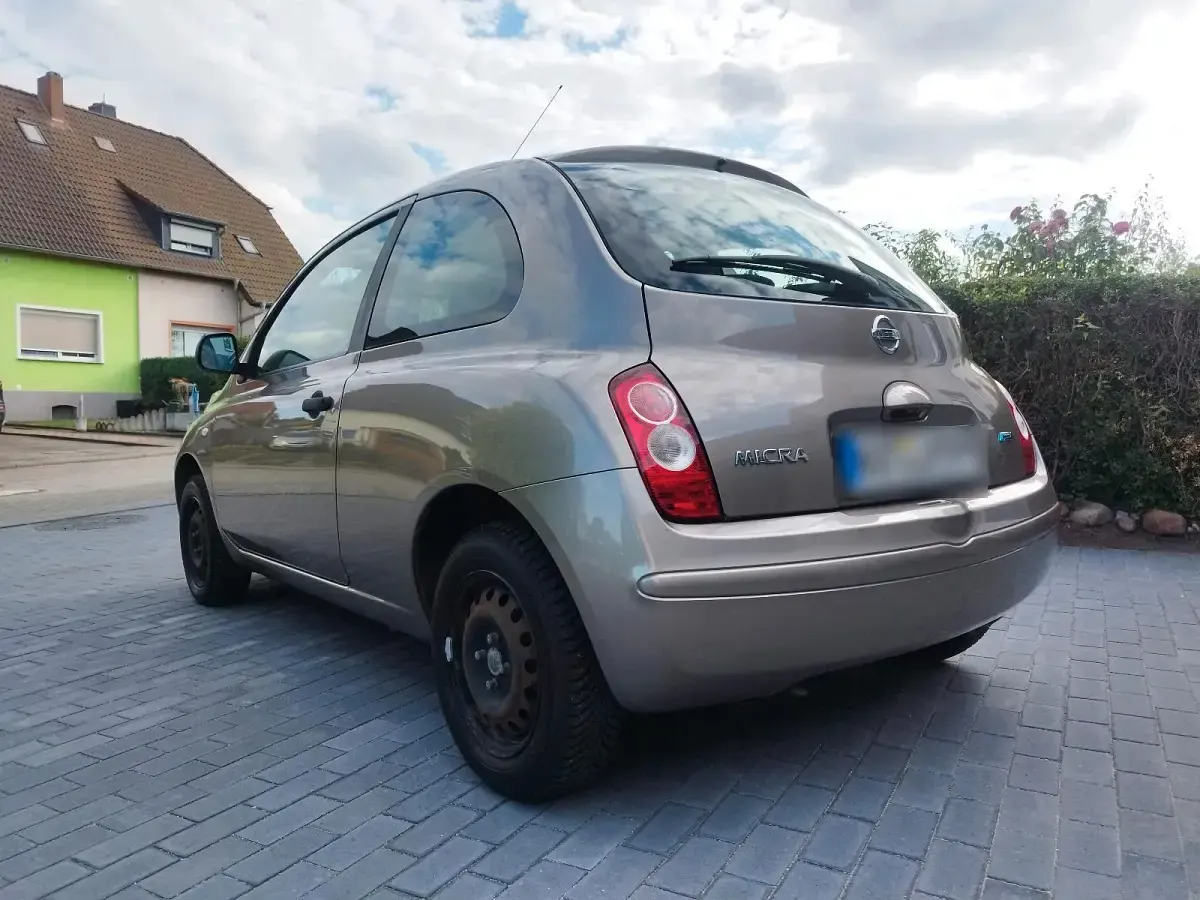 Gebraucht Nissan Micra 65 PS (47 kW) 2010 Beige Kleinwagen