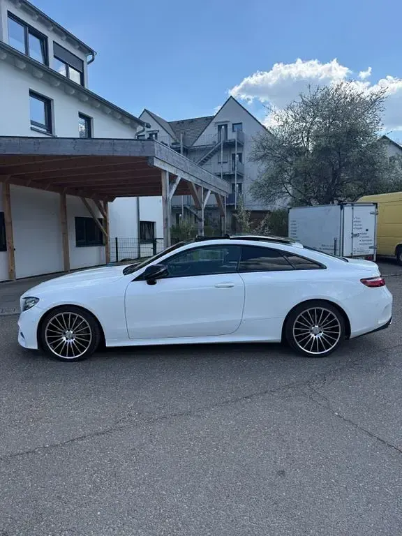Second-hand Mercedes E350 299 CP (219 kW) 2019 Alb Coupe