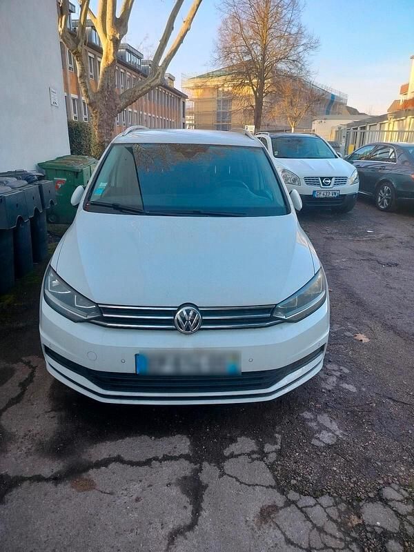 Gebraucht VW Touran 116 PS (85 kW) 2017 Weiß Van / Kleinbus