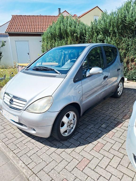 Grau Gebraucht 1999 Mercedes A160 Avantgarde Van / Kleinbus | 1.700 € (Fairer Preis) - Bild 1/4