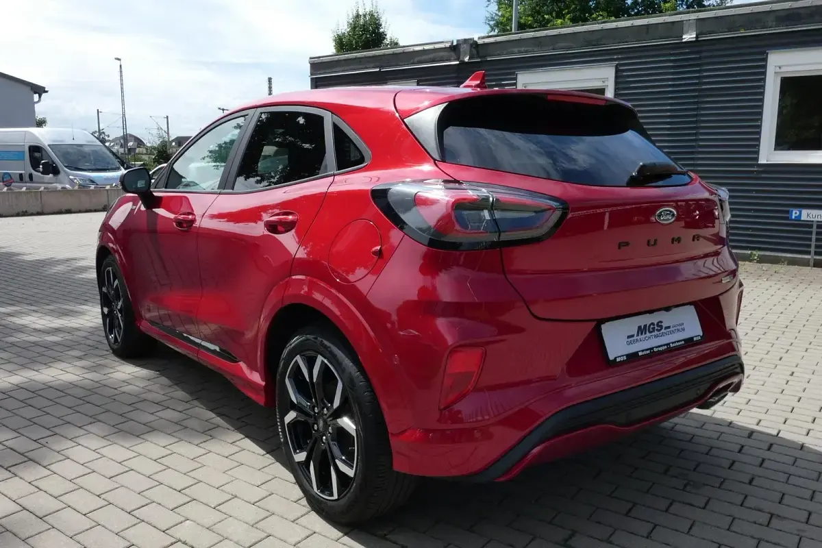 Gebraucht Ford Puma ST-Line X 125 PS (91 kW) 2022 Fantastic red tc SUV