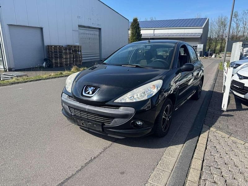 Gebraucht Peugeot 206 Basis 60 PS (44 kW) 2010 Schwarz Kleinwagen