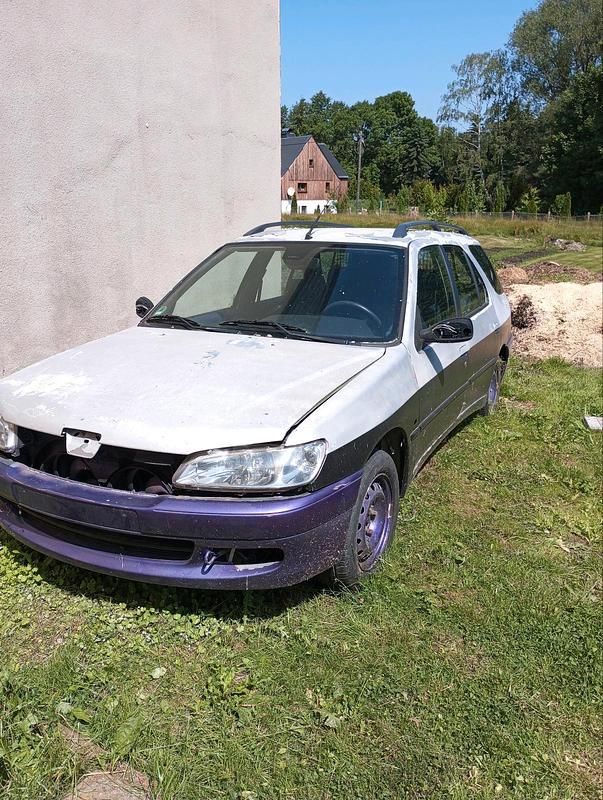 Silber Gebraucht 2000 Peugeot 306 Kombi | 350 € (Superpreis) - Bild 1/4