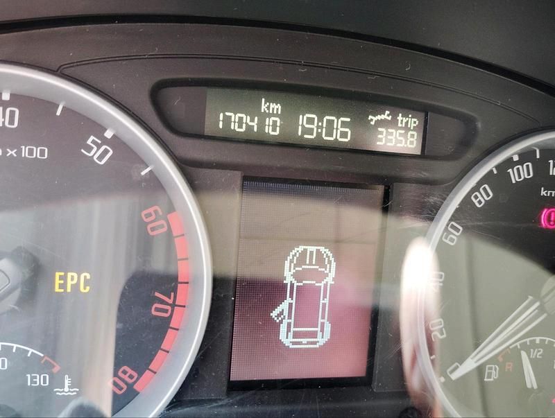 Gebraucht Skoda Roomster 86 PS (63 kW) 2008 Rot Van / Kleinbus