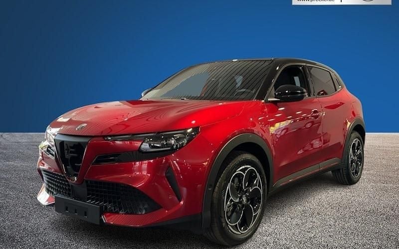 Rot Gebraucht 2024 Alfa Romeo Junior Edizione Speciale SUV | 35.990 € (Superpreis) - Bild 1/4