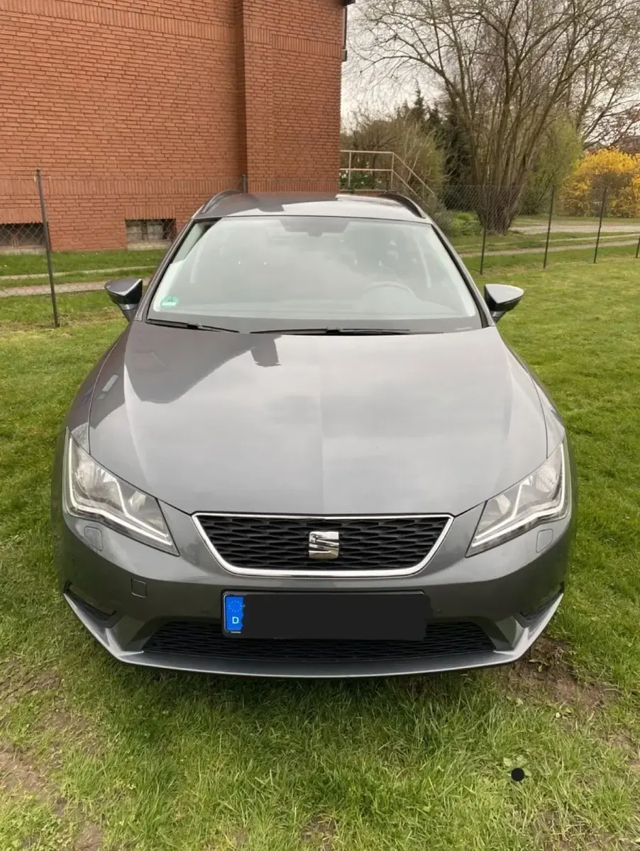 Gebraucht Seat Leon ST 150 PS (110 kW) 2016 Grau Kombi