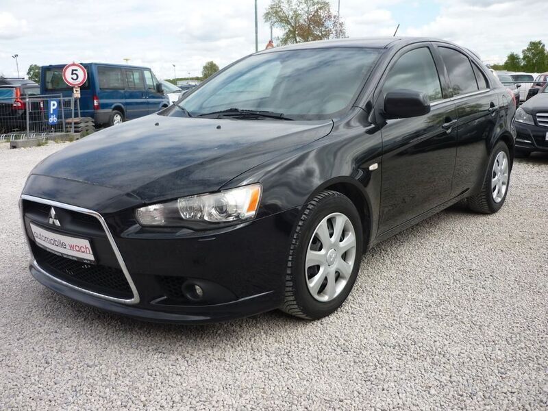 Schwarz Gebraucht 2011 Mitsubishi Lancer Sportback Limousine | 4.150 € (Fairer Preis) - Bild 1/4