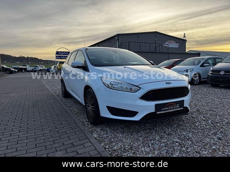 Gebraucht Ford Focus Trend 101 PS (74 kW) 2017 Weiß Limousine