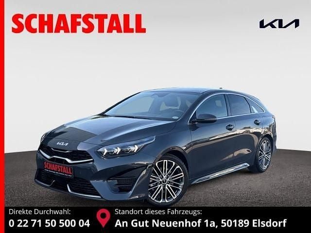 Grau ((h8g) pentametal met.) Gebraucht 2024 Kia ProCeed GT-Line Kleinwagen | 27.479 € (Guter Preis) - Bild 1/3