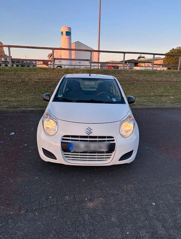 Gebraucht Suzuki Alto 68 PS (50 kW) 2011 Weiß Kleinwagen
