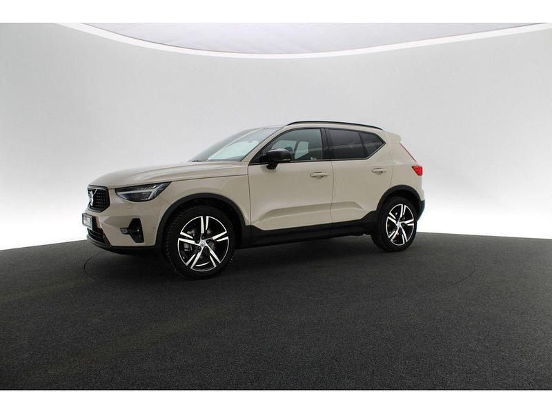 Gebraucht Volvo XC40 Plus 163 PS (119 kW) 2025 Sand dune SUV