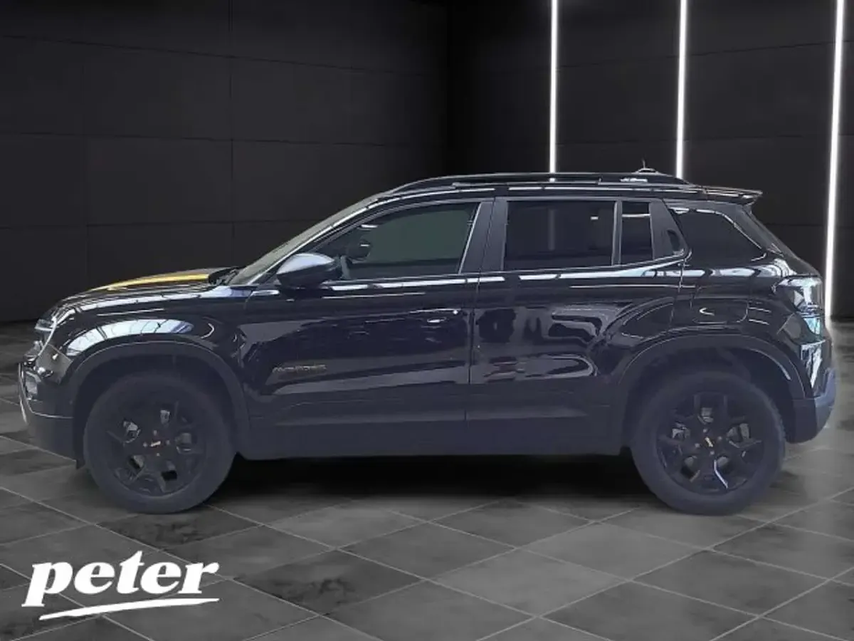 Neu Jeep Avenger North 145 PS (106 kW) 2026 Volcano black SUV