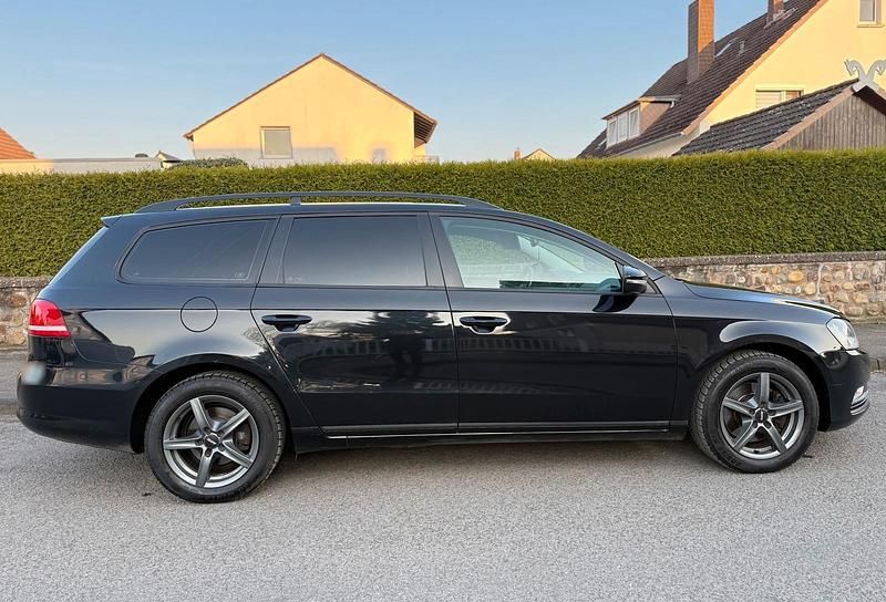 Second-hand VW Passat 140 CP (102 kW) 2012 Negru Break