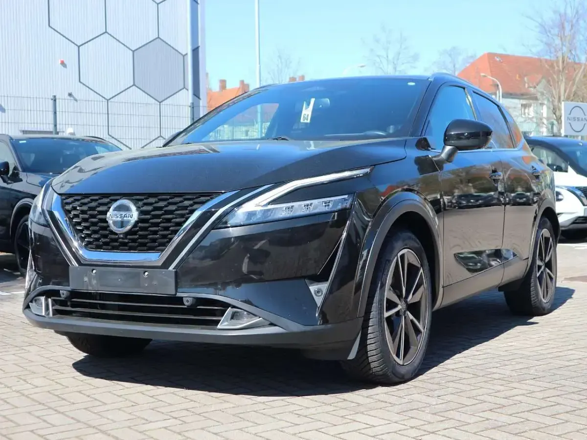 Gebraucht Nissan Qashqai Tekna 158 PS (116 kW) 2022 Black (m) SUV