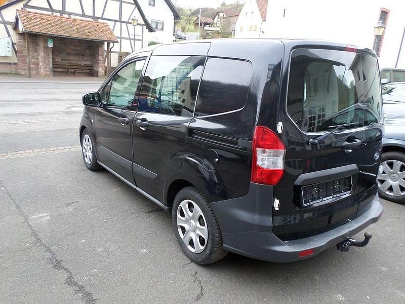 Gebraucht Ford Transit Trend 75 PS (55 kW) 2018 Schwarz Van / Kleinbus