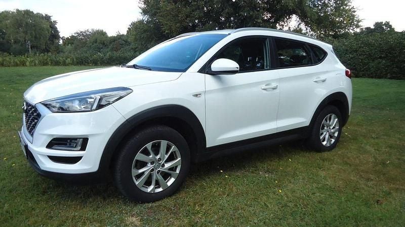 Weiß Gebraucht 2019 Hyundai Tucson SUV | 14.900 € (Guter Preis) - Bild 1/4