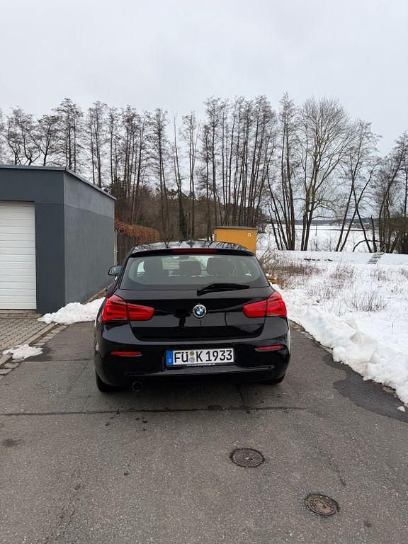 Gebraucht BMW 118 Advantage 136 PS (100 kW) 2018 Schwarz Kleinwagen