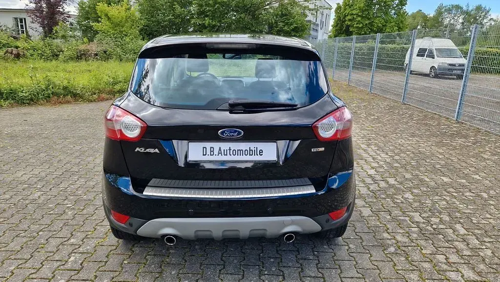 Używany Ford Kuga Titanium 136 KM (100 kW) 2008 Czarny SUV