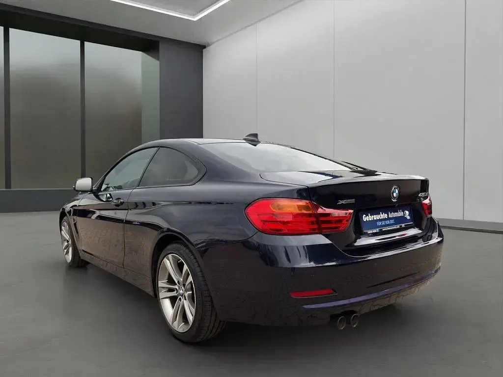 Gebraucht BMW 420 Coupé Sport Line 190 PS (139 kW) 2015 Blau Coupé