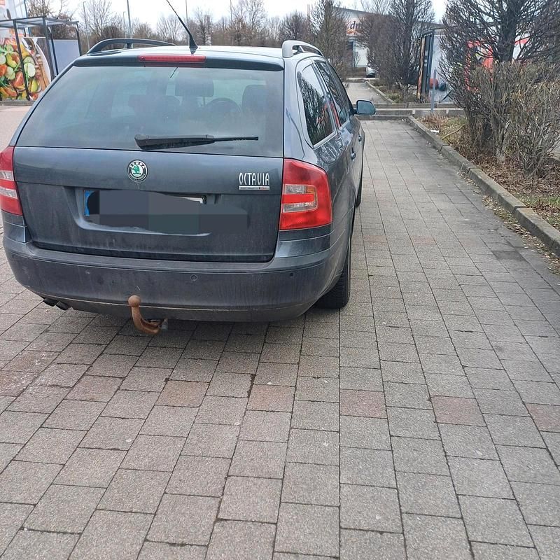 Gebraucht Skoda Octavia 160 PS (117 kW) 2008 Grau Kombi