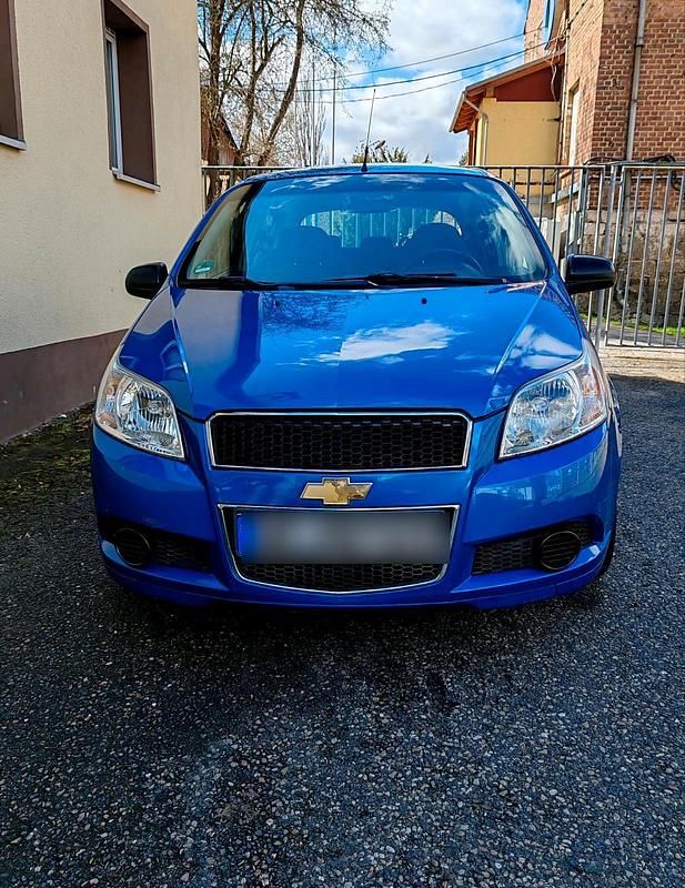 Gebraucht Chevrolet Aveo 85 PS (62 kW) 2010 Blau Kleinwagen
