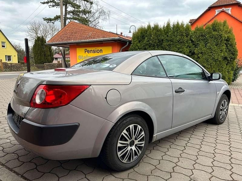 Gebraucht Renault Mégane Cabriolet Authentique 113 PS (83 kW) 2005 Beige angora Cabrio