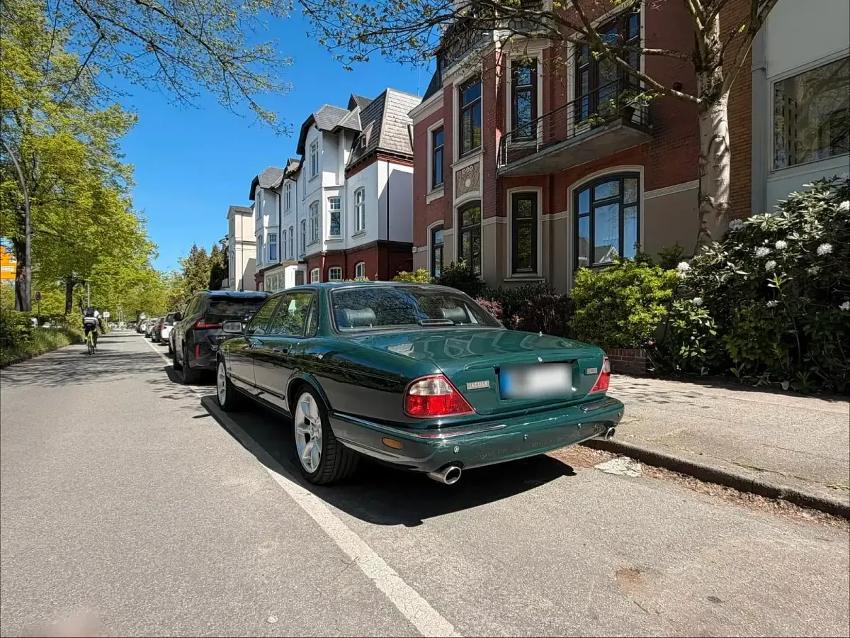 Gebraucht Jaguar XJR 363 PS (266 kW) 2000 Grün Limousine